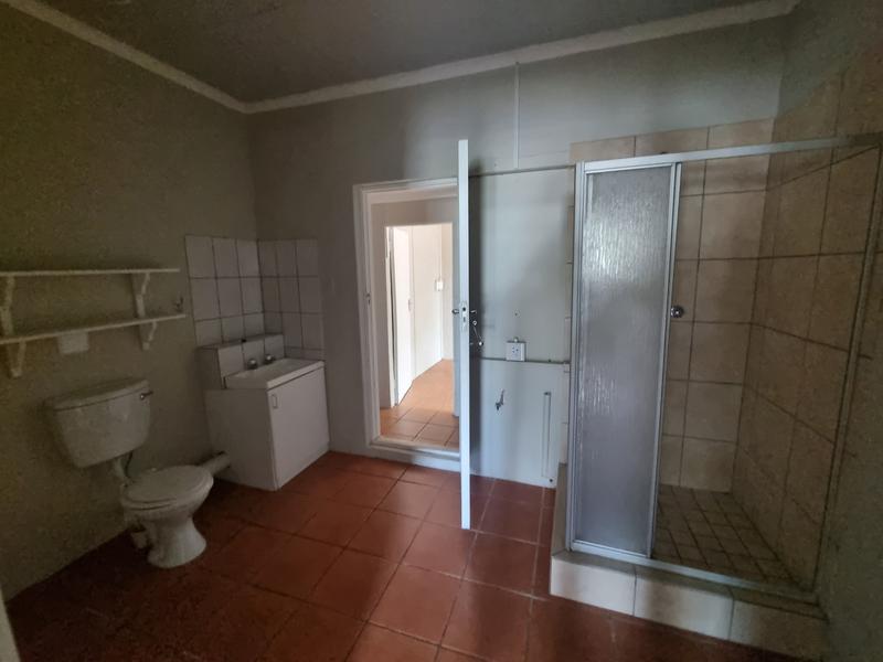 6 Bedroom Property for Sale in Reebok Western Cape